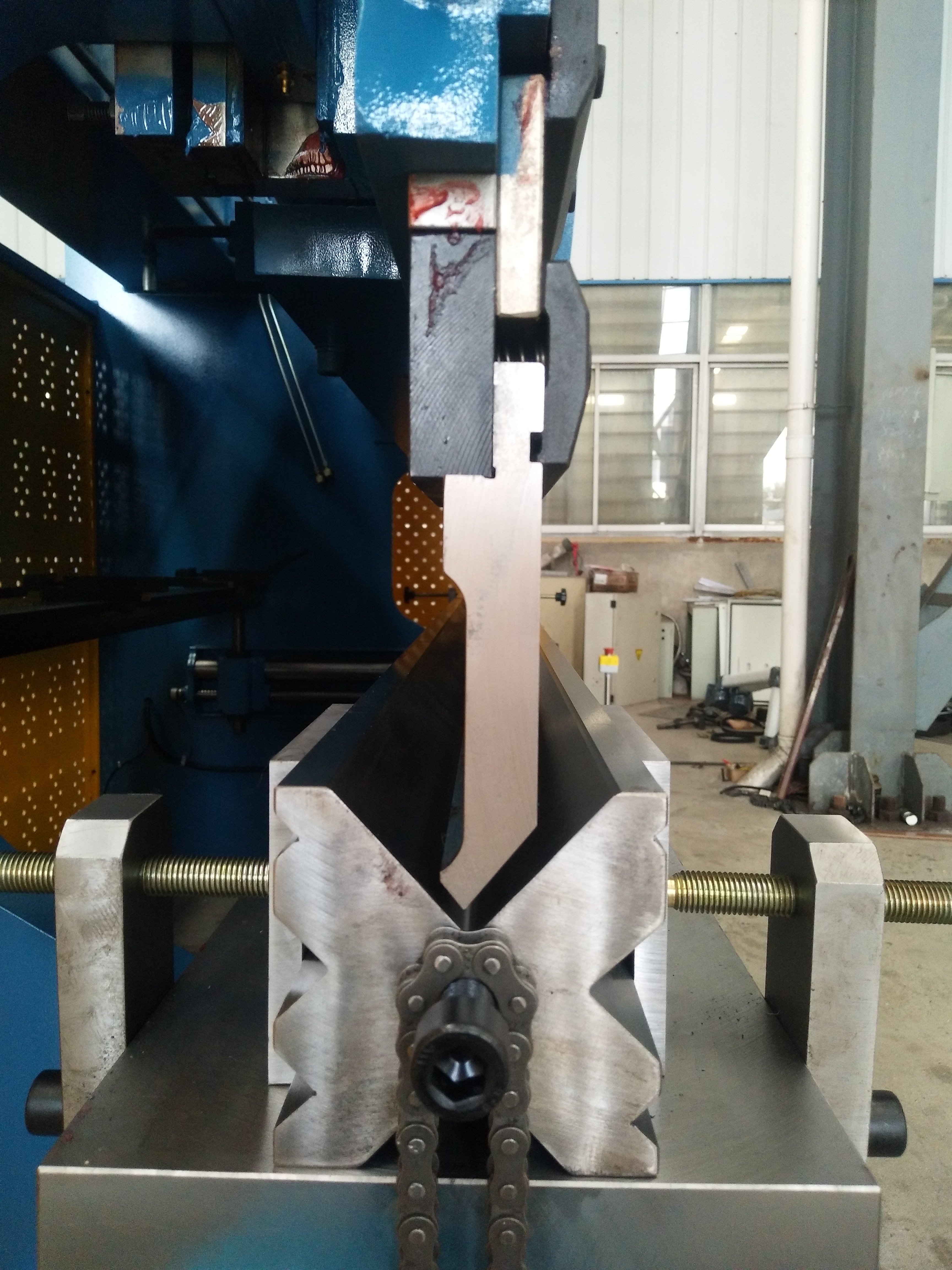 Presione el golpe de freno y muera